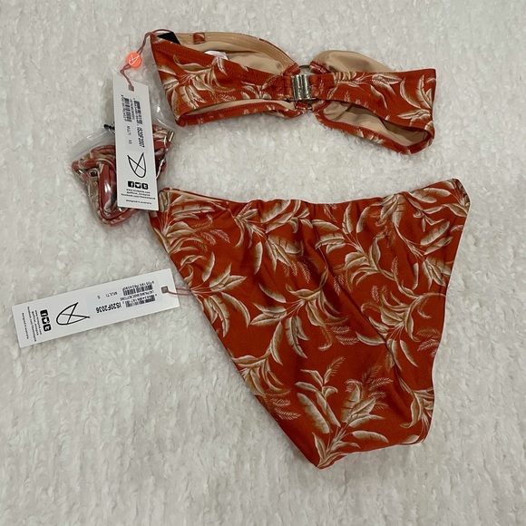 MINKPINK Bikini Set - Picture 9 of 11